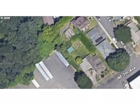 727 NE Birch St, Camas, WA 98607 photo 1