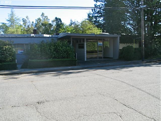 125 E 10th, Coquille, OR 97423 photo 1