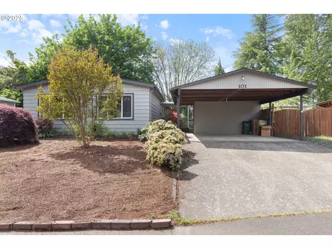 3800 S Mountain View Dr #101, Albany, OR 97322