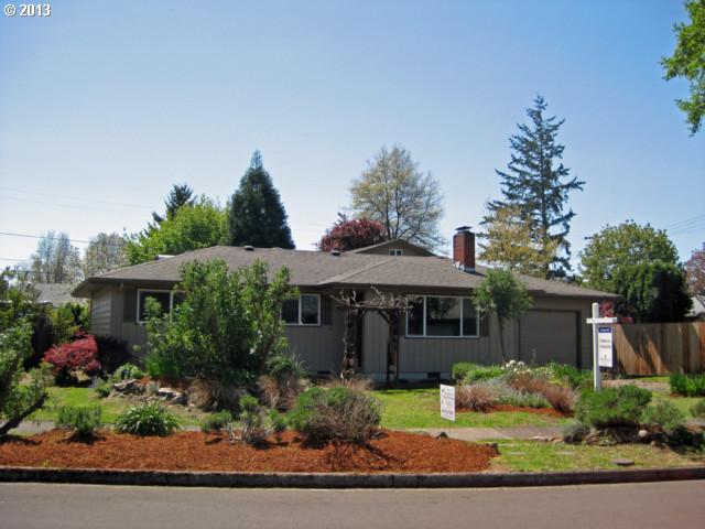 882 Hatton Ave, Eugene, OR 97404 photo 1