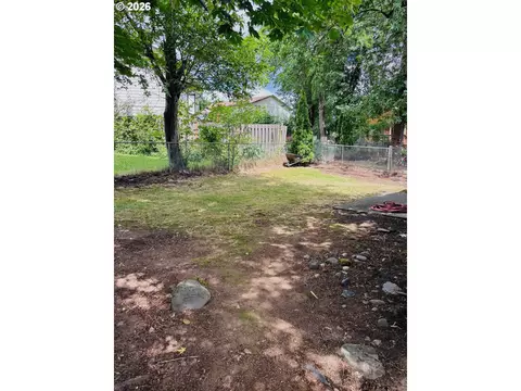 3545 NE 8th St, Gresham, OR 97030 photo 4