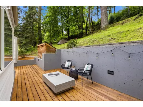 Exterior - 3018 Ashley Loop, Eugene, OR 97405 photo 10 of 14
