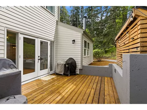 Exterior - 3018 Ashley Loop, Eugene, OR 97405 photo 11 of 14