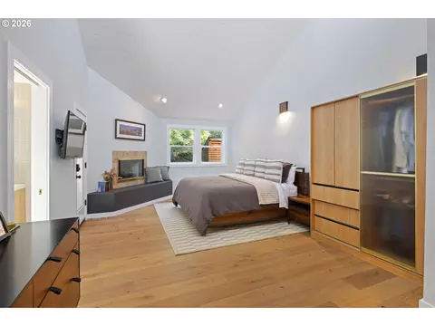 Bedroom - 3018 Ashley Loop, Eugene, OR 97405 photo 1 of 7