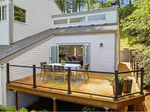 Exterior - 3018 Ashley Loop, Eugene, OR 97405 photo 6 of 14