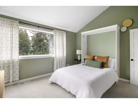 Bedroom - 3018 Ashley Loop, Eugene, OR 97405 photo 5 of 7