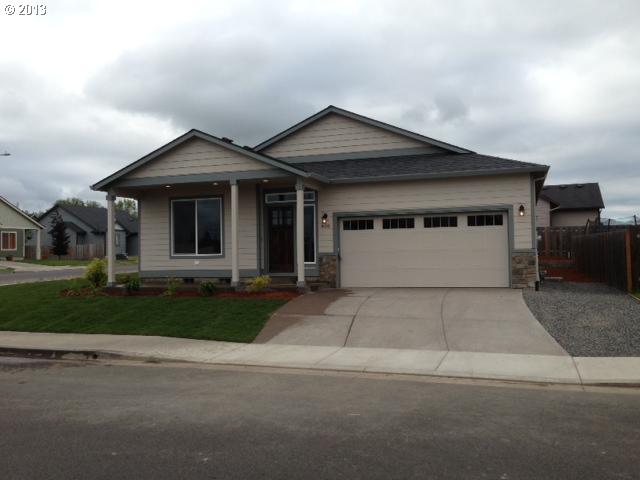 630 Eric Dr, Molalla, OR 97038 photo 1
