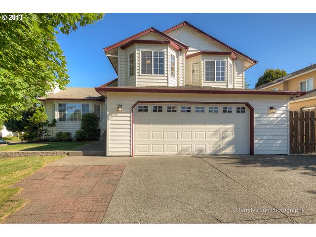 3330 SW Redfern Pl, Gresham, OR 97080 photo 1