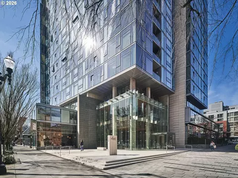 1221 SW 10th Ave #702, Portland, OR 97205