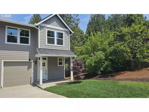 12145 SE Knapp Ln, Portland, OR 97266