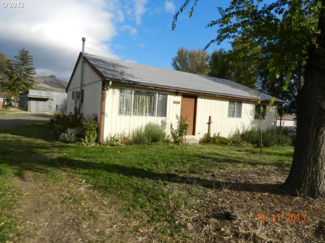 919 Chenowith Loop, The Dalles, OR 97058 photo 1