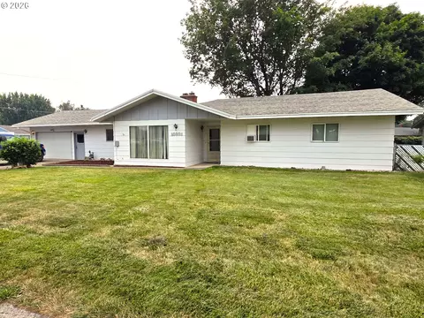 10301 Emily Dr, Island City, OR 97850