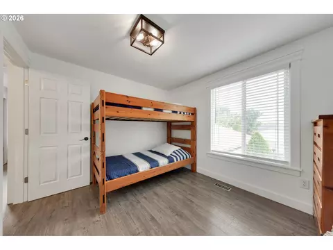 Bedroom - 2112 NW 15th Ct, Gresham, OR 97030 photo 5 of 5
