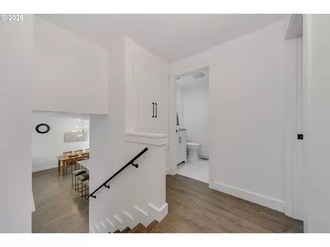 Entry Way - 2112 NW 15th Ct, Gresham, OR 97030 photo 2 of 2
