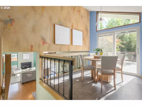 Dining - 2760 Malibu Way, Eugene, OR 97405 photo 5 of 5