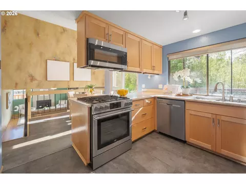 Kitchen - 2760 Malibu Way, Eugene, OR 97405 photo 1 of 5
