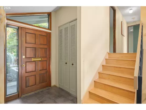 Entry Way - 2760 Malibu Way, Eugene, OR 97405 photo 1 of 1