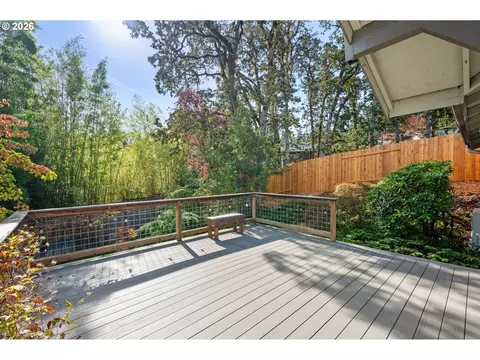Exterior - 2760 Malibu Way, Eugene, OR 97405 photo 3 of 6