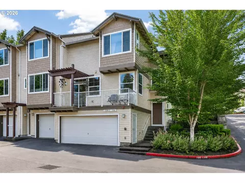 10813 SW Canterbury Ln #104, Tigard, OR 97224