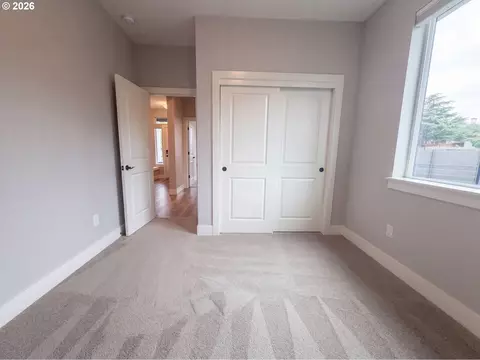 Bedroom - 614 SW 49th Dr, Gresham, OR 97080 photo 3 of 3