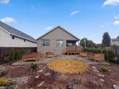 Exterior - 614 SW 49th Dr, Gresham, OR 97080 photo 2 of 4
