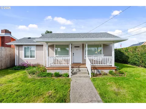2406 Everett Ave, North Bend, OR 97459