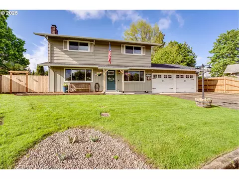 2172 Fireside Ct, Springfield, OR 97477