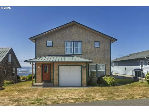 962 SW Waziyata Ave, Waldport, OR 97394