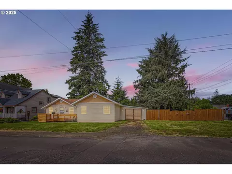 1834 C St, Forest Grove, OR 97116