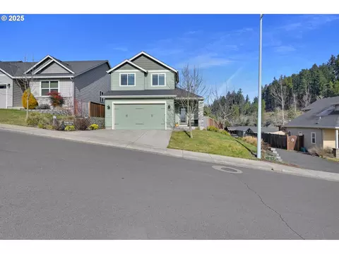 967 S 58th St, Springfield, OR 97478