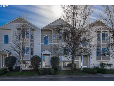 16527 NE 20th St, Vancouver, WA 98684