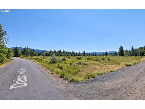 751 Daisy Hill Rd, Cave Junction, OR 97523 photo 5