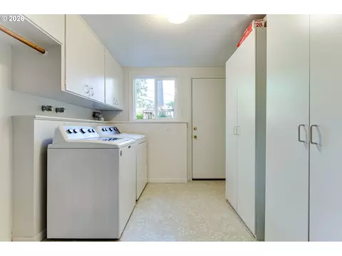 Other - 365 E 50th Ave, Eugene, OR 97405 photo 3 of 4