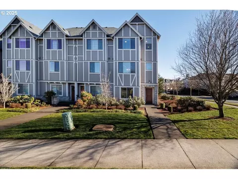 28588 SW Villebois Dr, Wilsonville, OR 97070