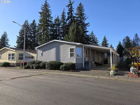 15768 SE Powell Blvd #28, Portland, OR 97236