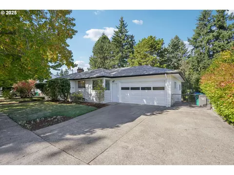 11851 SE Madison St, Portland, OR 97216