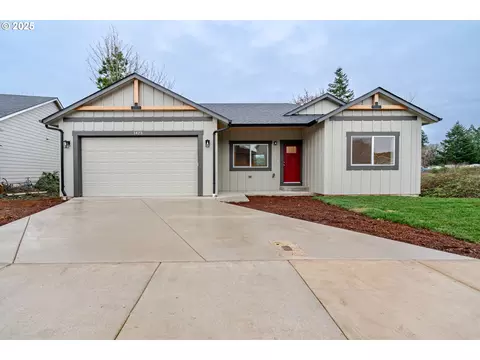 1423 45th Ave, Sweet Home, OR 97386