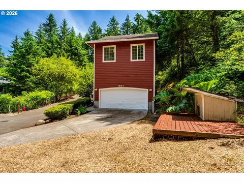 Exterior - 667 Kamapheema Pl, Eugene, OR 97405 photo 8 of 10