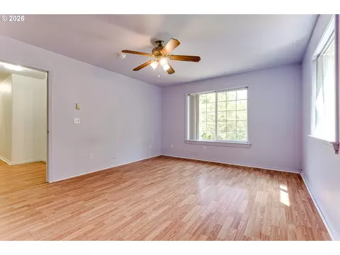 Living - 667 Kamapheema Pl, Eugene, OR 97405 photo 5 of 7