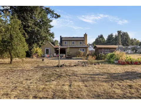 Exterior - 185 Ferndale Dr, Eugene, OR 97404 photo 1 of 2