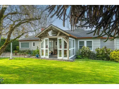 8535 SW Birchwood Rd, Portland, OR 97225