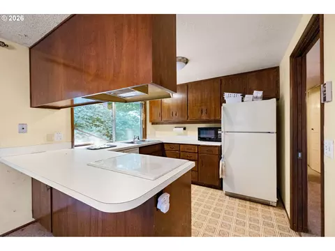 Kitchen - 2872 Greentree Way, Eugene, OR 97405 photo 1 of 3