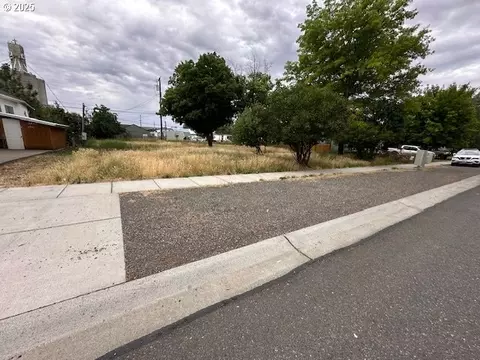 206 W Collins St, Goldendale, WA 98620