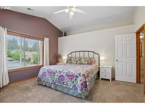 Bedroom - 38619 Miller St, Sandy, OR 97055 photo 3 of 4