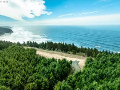 88184 Ocean Estates Rd, Bandon, OR 97411