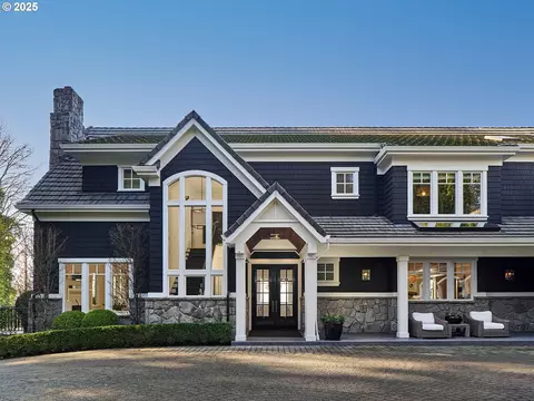 5553 SW Hewett Blvd, Portland, OR 97221
