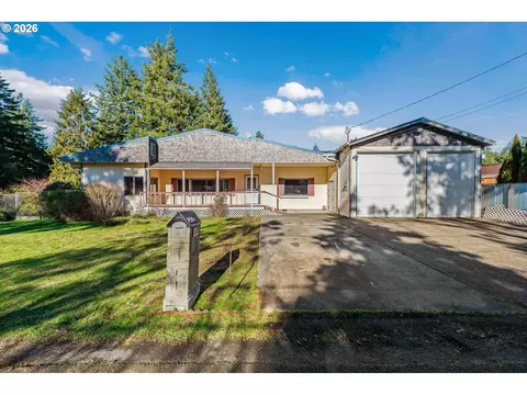 87463 Mctimmons Ln, Bandon, OR 97411