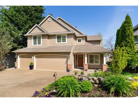 13829 SE Alta Vista Dr, Happy Valley, OR 97086