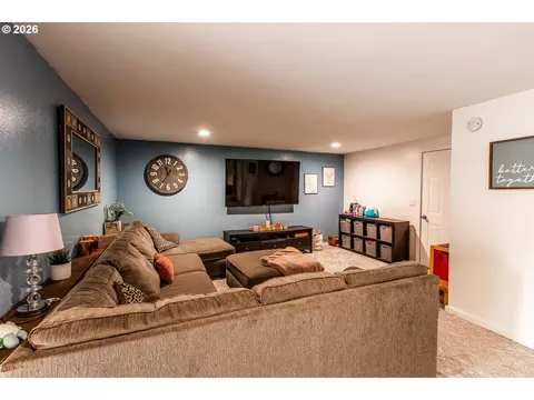 Other - 740 65th St, Springfield, OR 97478 photo 2 of 4