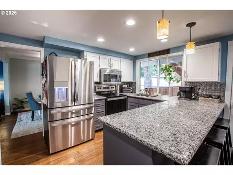 Kitchen - 740 65th St, Springfield, OR 97478 photo 1 of 3